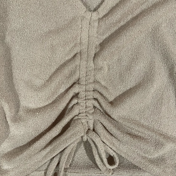 Scrunched crop top - Picture 2 of 3